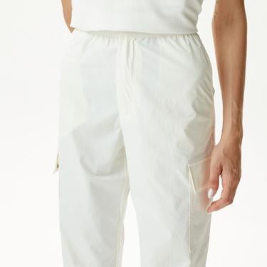  Kadın Jogger Beyaz Pantolon