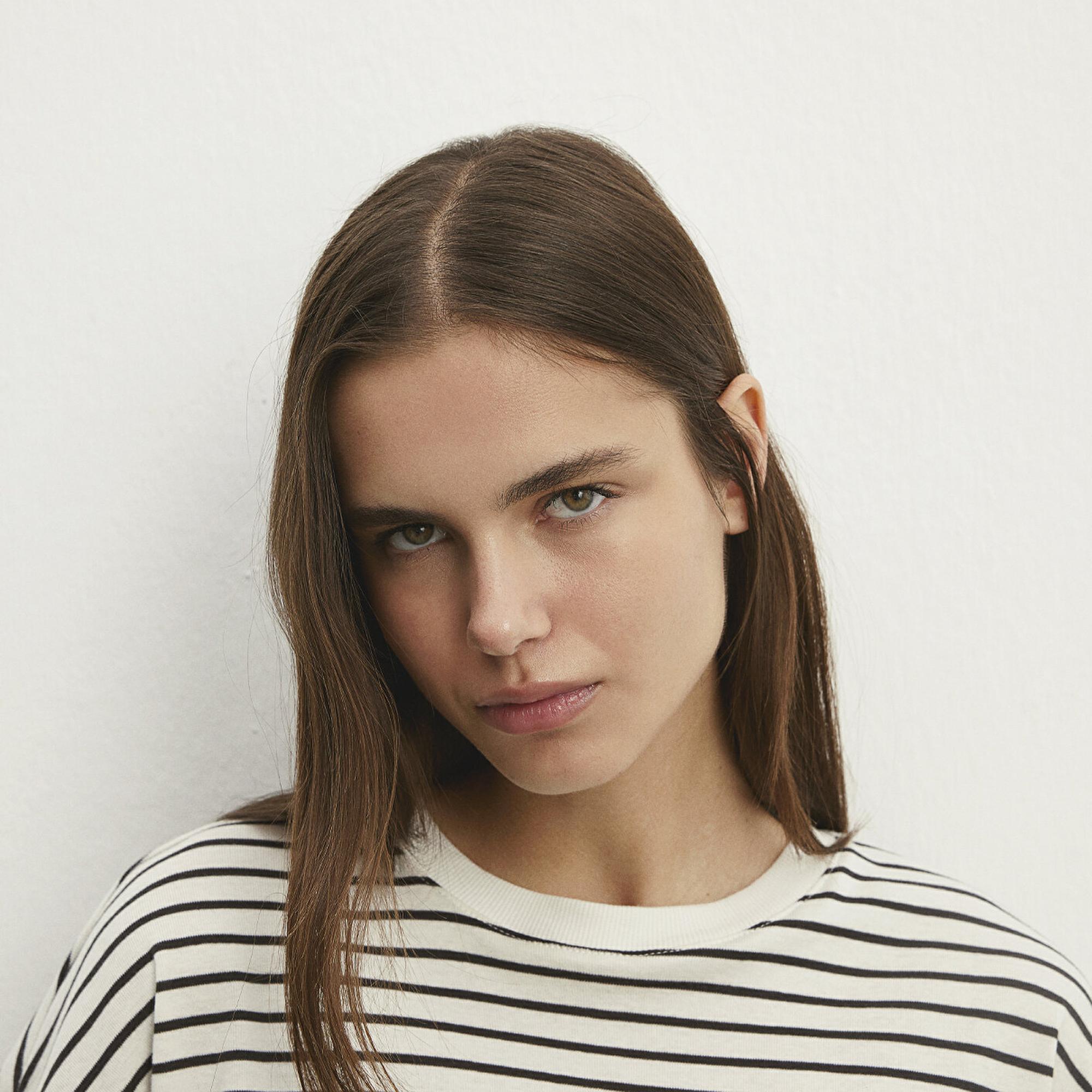 Mavi Çizgili Crop Tişört Crop / Kısa Kesim 1612700-85308