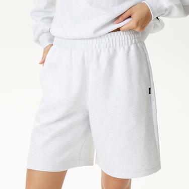  Vans Elevated Double Knit Relaxed Short Kadın Beyaz Şort