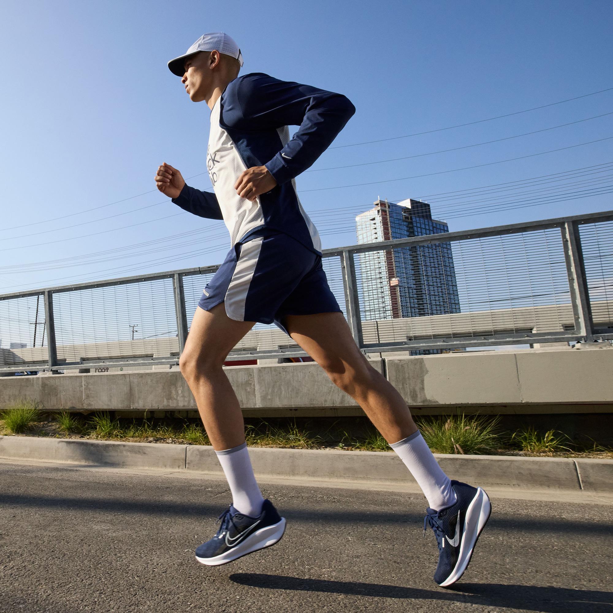 Nike Downshifter 13 Erkek Lacivert Koşu Ayakkabısı