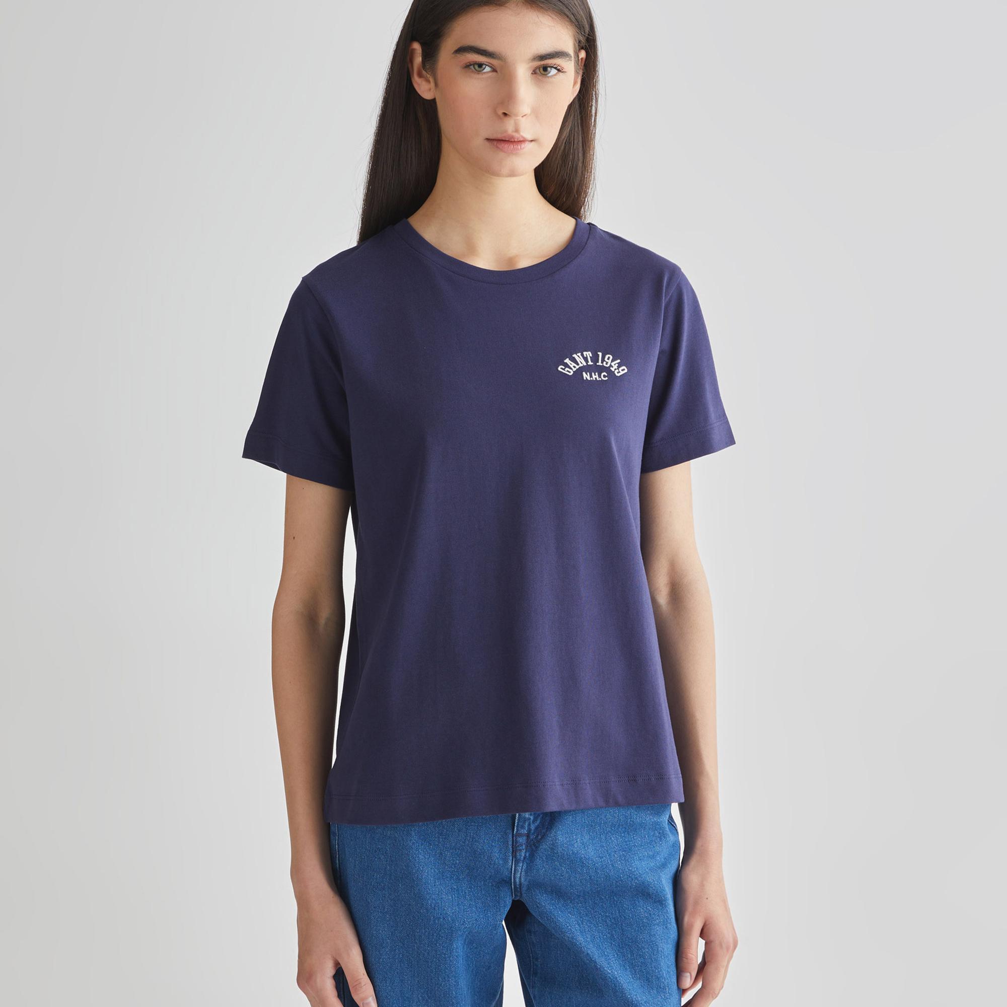 GANT Kadın Lacivert Relaxed Fit Bisiklet Yaka Logolu T-shirt