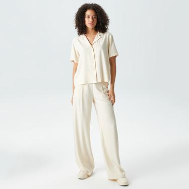  Kadın Relaxed Fit Beyaz Pantolon