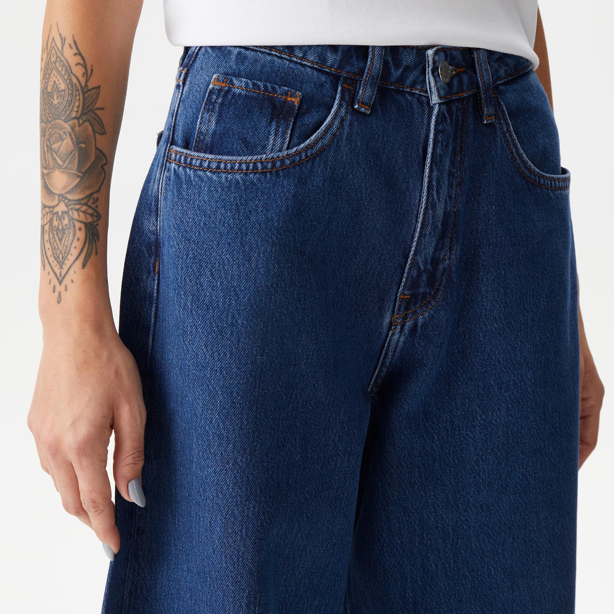 Kadın Relaxed Fit Lacivert Jean Pantolon