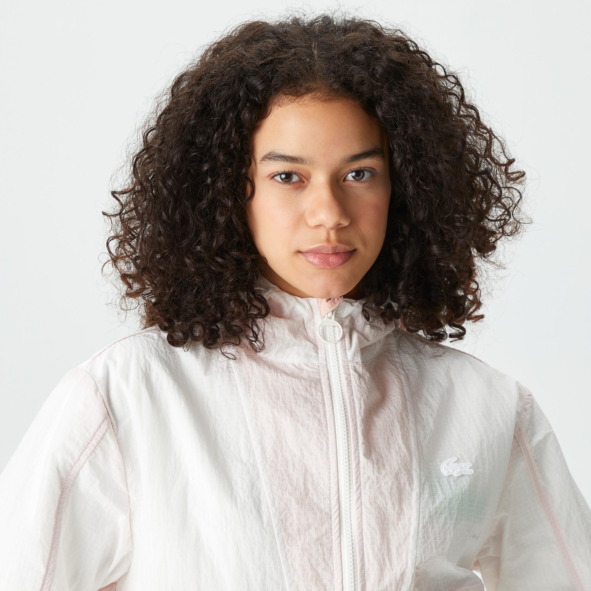 Kadın Kapüşonlu Renk Bloklu Beyaz Mont