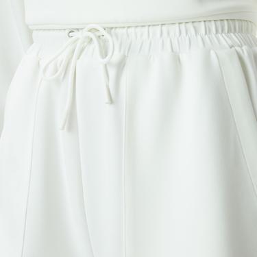  Kadın Regular Fit Beyaz Şort