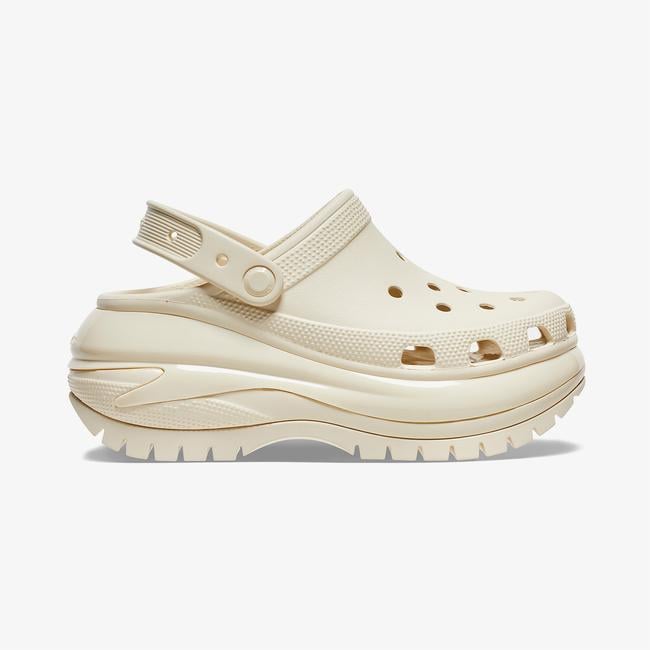  Crocs Classic Mega Crush Kadın Krem Terlik