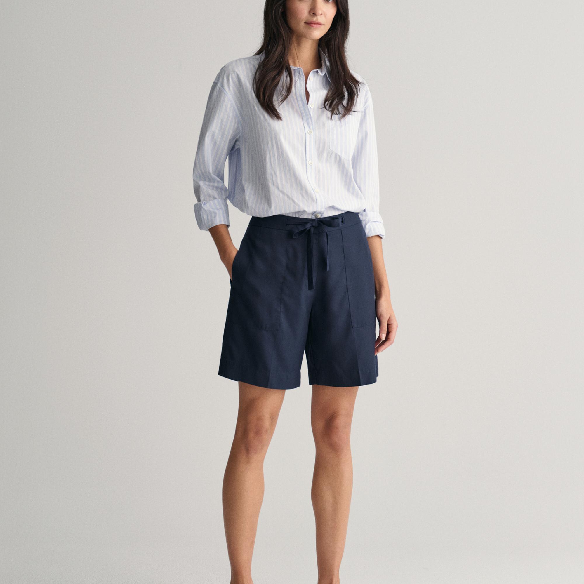 GANT Kadın Lacivert Relaxed Fit Şort