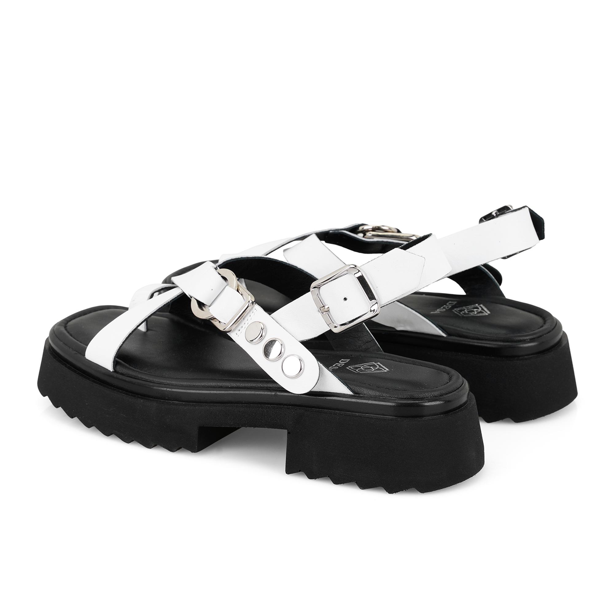 Kadın Beyaz Ayarlanabilir Tokalı Deri Sandalet