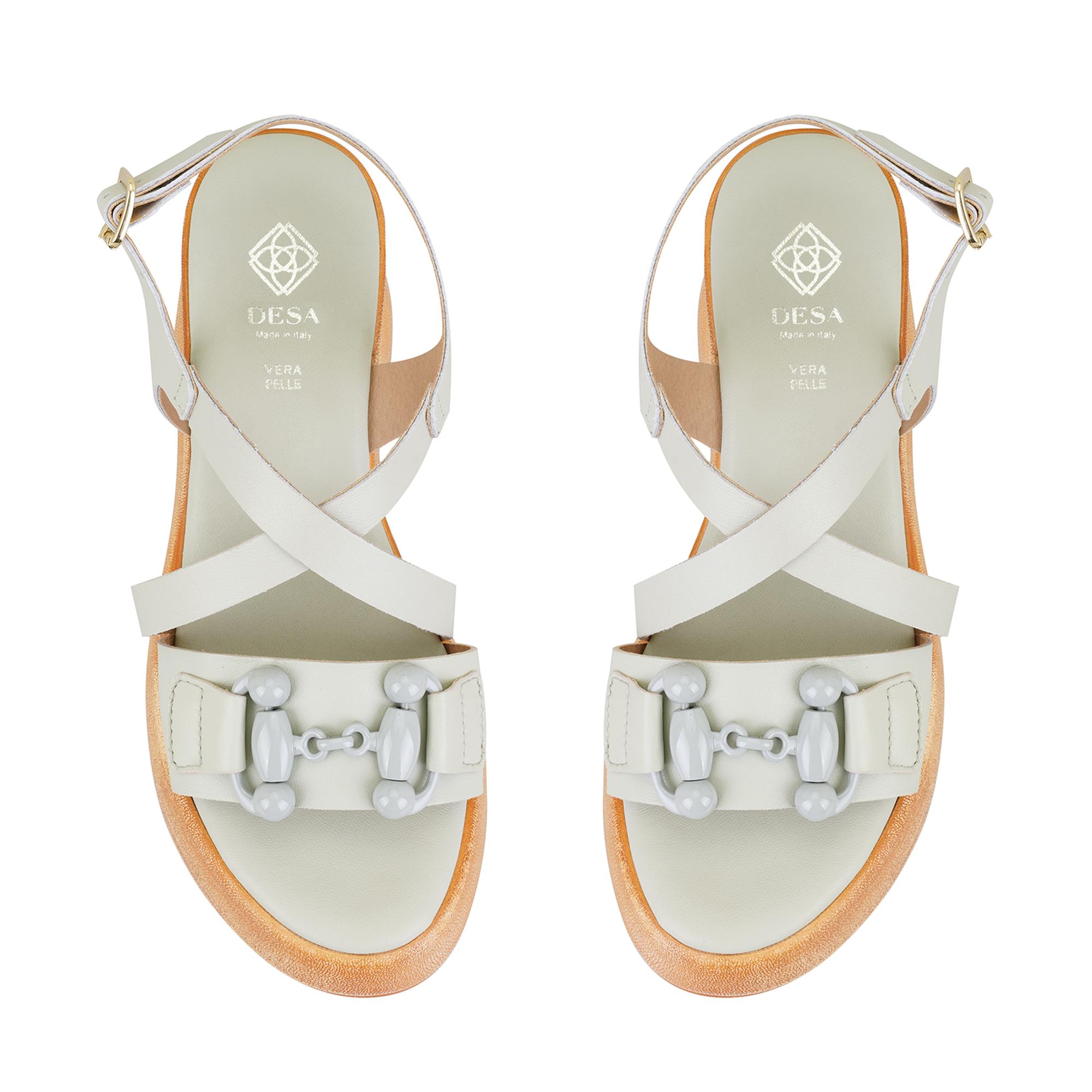 Kadın Yeşil Ayarlanabilir Tokalı Topuklu Deri Sandalet