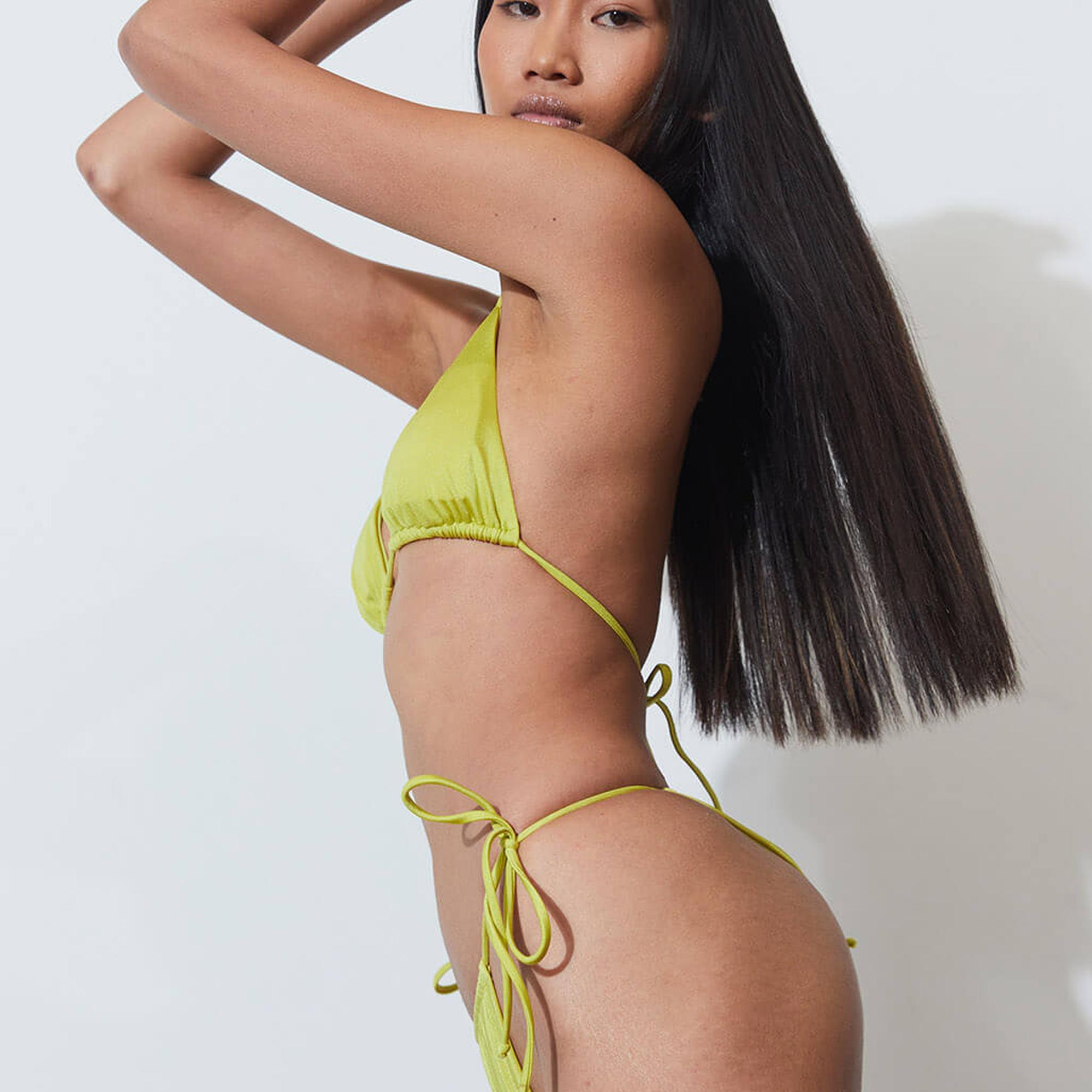 Üçgen Bikini Üstü