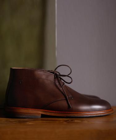  İki Bağlı Yumuşak Deri Bot