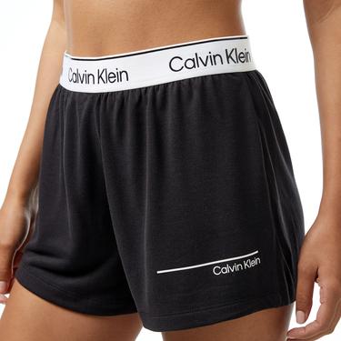  Calvin Klein Meta Legacy Kadın Siyah Şort