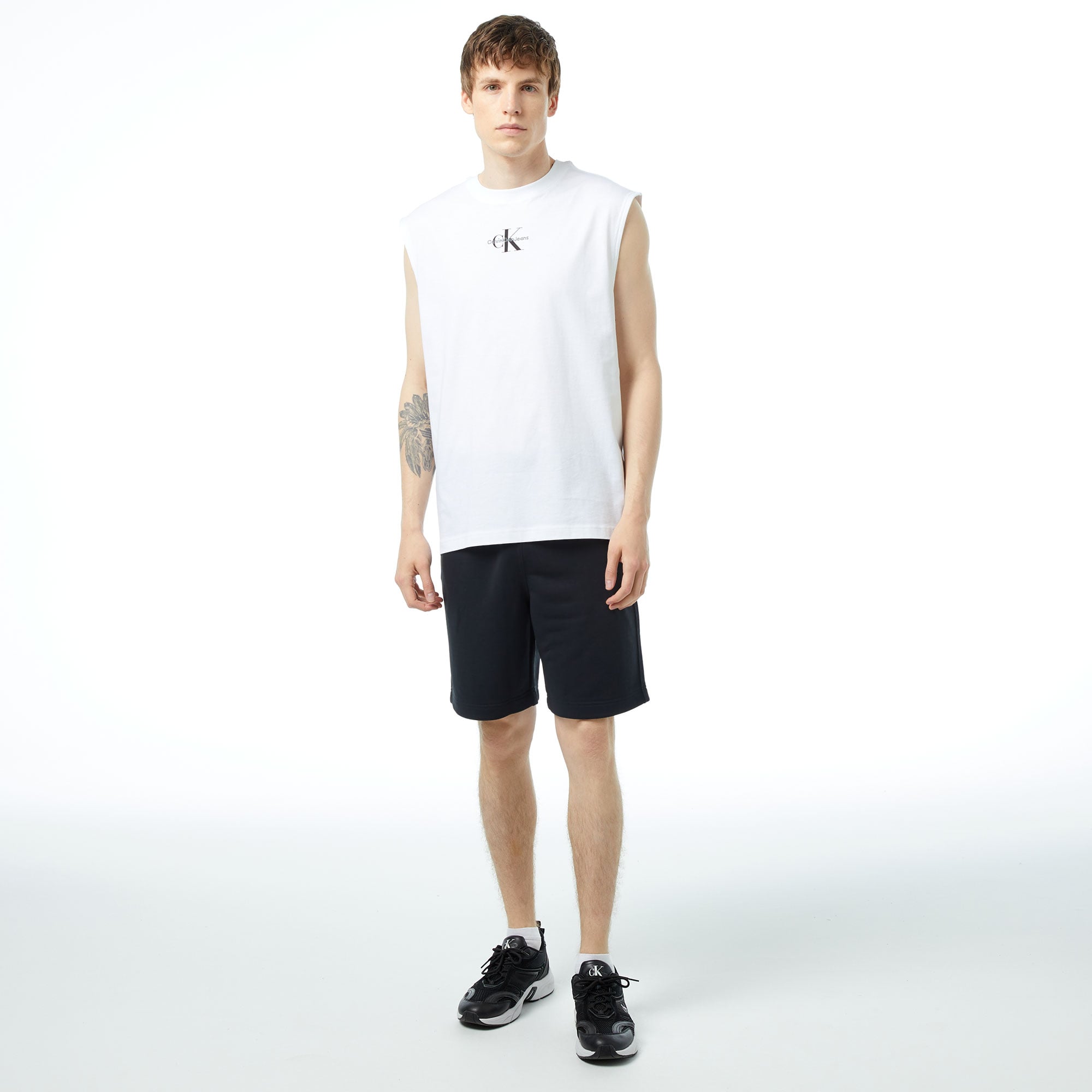  Calvin Klein Essentials Erkek Siyah Şort