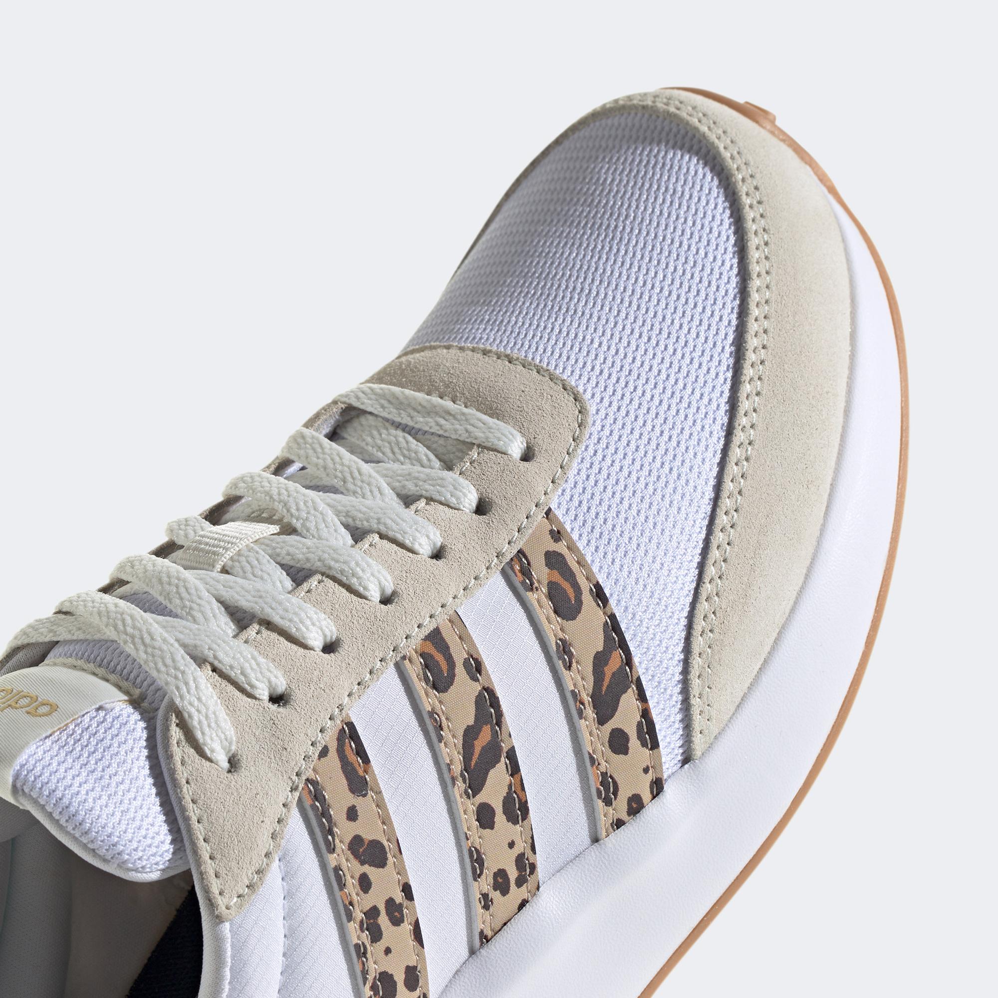 adidas Run 70S Kadın Beyaz Koşu Ayakkabısı