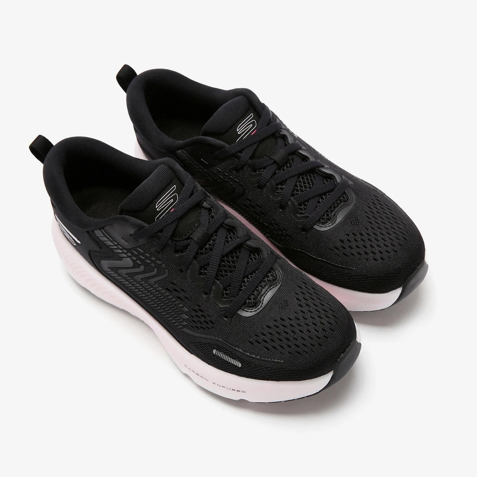 Skechers Go Run Max Road 6 Kadın Siyah Koşu Ayakkabısı