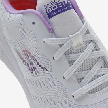  Skechers Go Run Elevate Double Time Kadın Beyaz Koşu Ayakkabısı