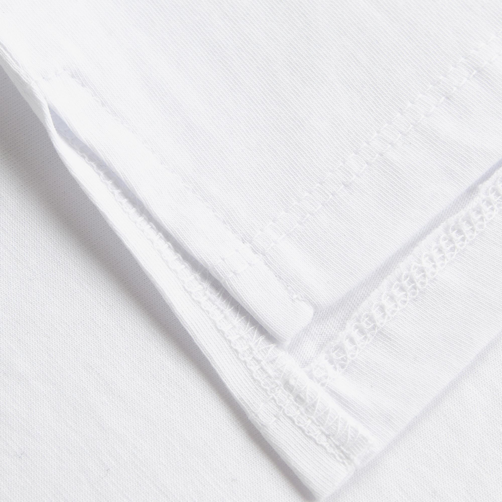 Skechers Graphic Kadın Beyaz Günlük T-Shirt