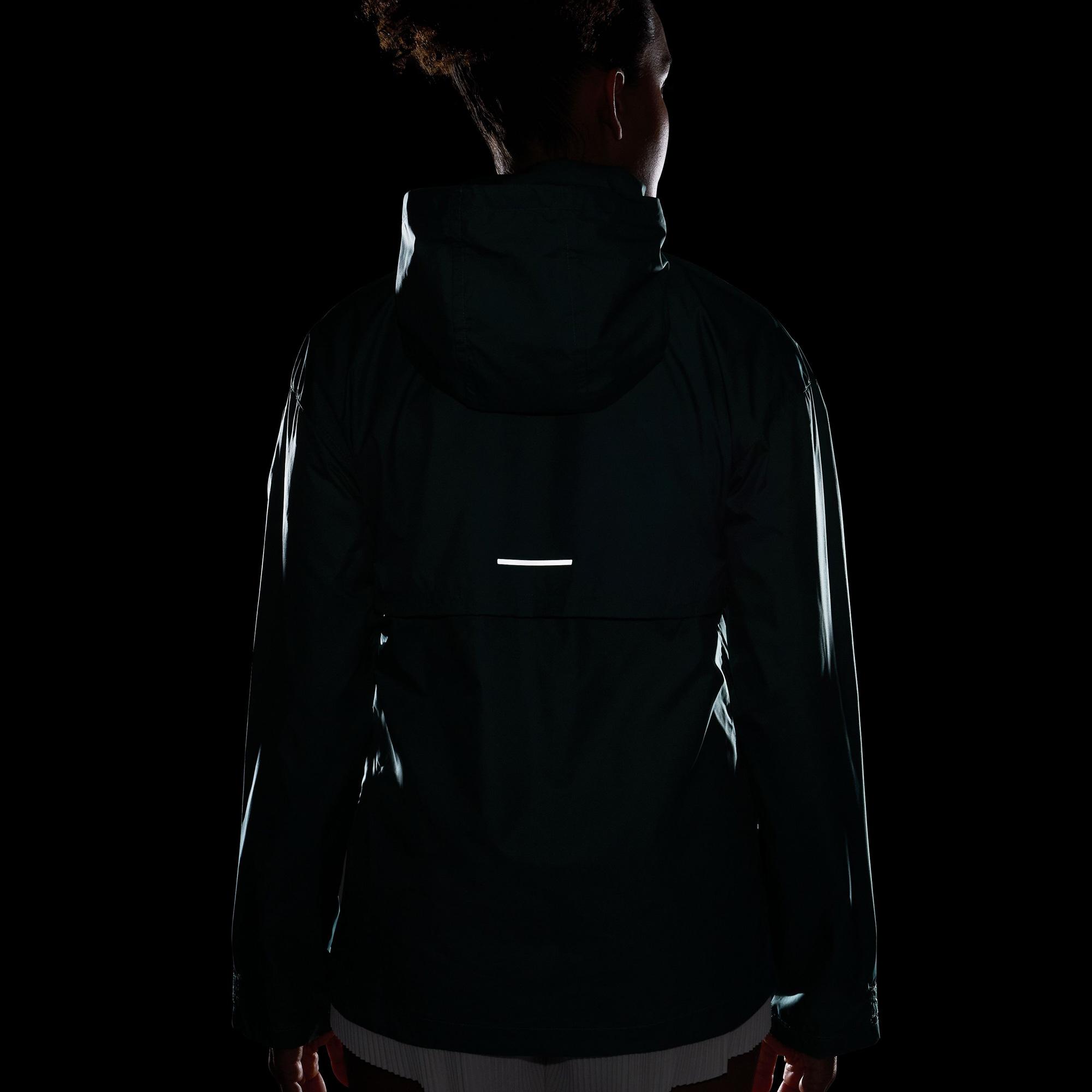 Nike Fast Repel Kadın Yeşil Ceket