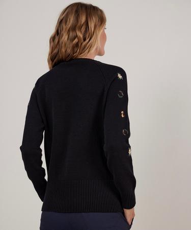  Nakış Detaylı Triko