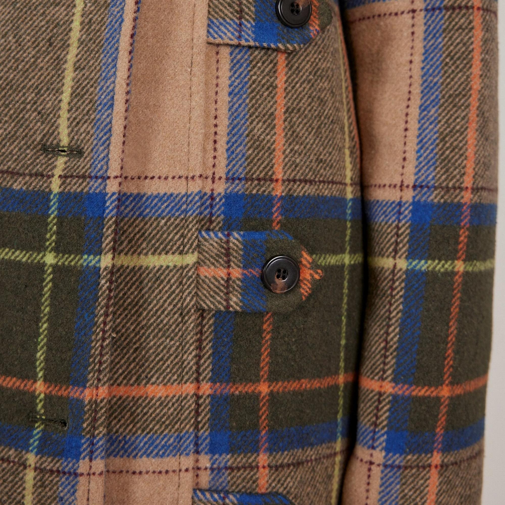 Düğme Detaylı Palto