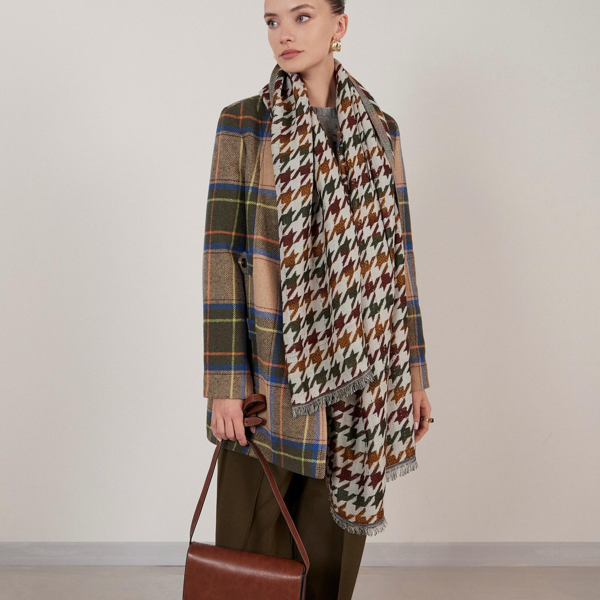 Düğme Detaylı Palto