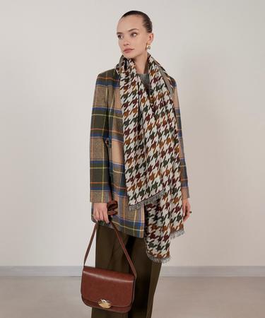  Düğme Detaylı Palto