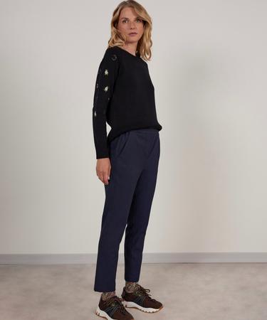  Nakış Detaylı Triko