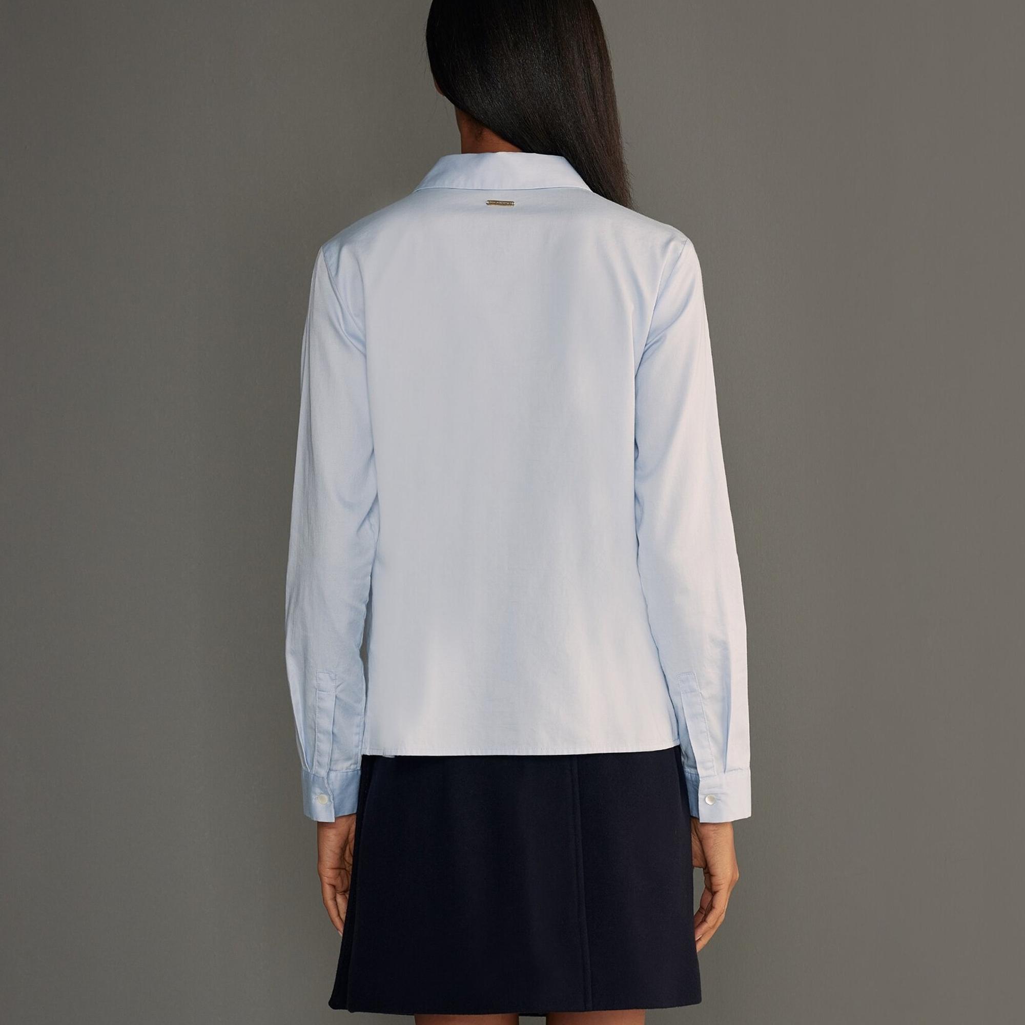 Yaka Detaylı Gömlek