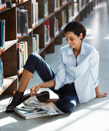  Yaka Detaylı Gömlek