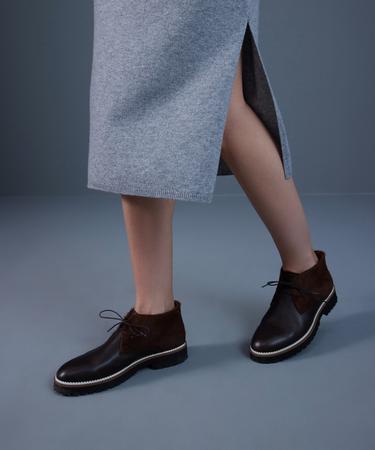  Yırtmaç Detaylı Etek