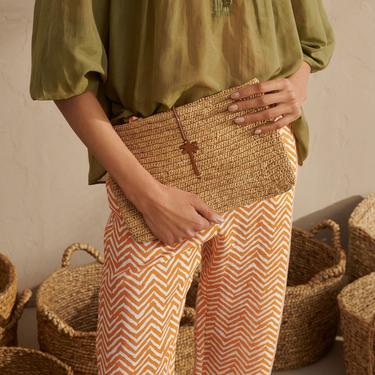  Manebi Handcrafted Raffia Kadın Bej El Çantas
