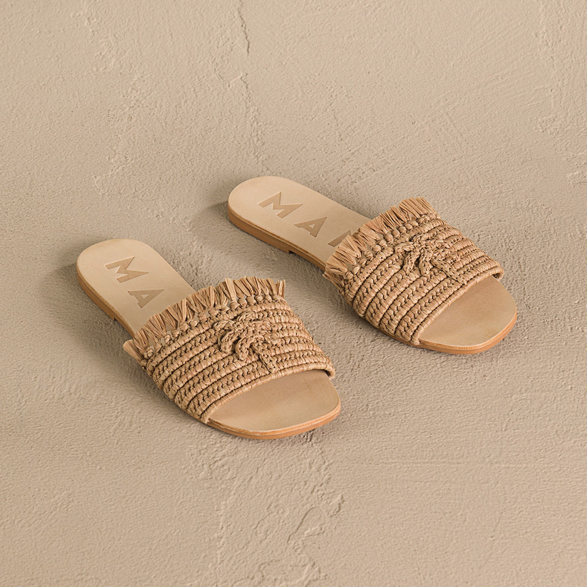  Manebi Kadın Krem Rengi Terlik