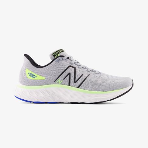  New Balance Evoz Erkek Gri Koşu Ayakkabısı