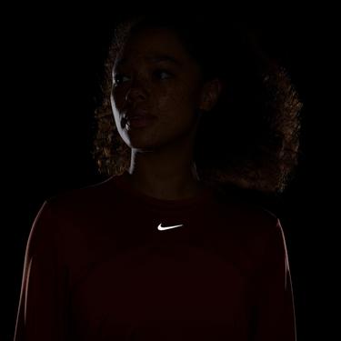  Nike Dri-FIT Swift UV Kadın Turuncu Uzun Kollu T-Shirt