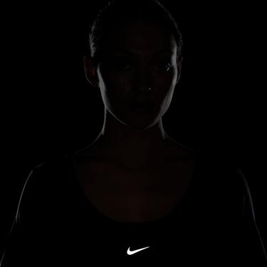  Nike One Classic Kadın Siyah Kısa Kollu T-Shirt