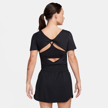  Nike One Classic Kadın Siyah Kısa Kollu T-Shirt