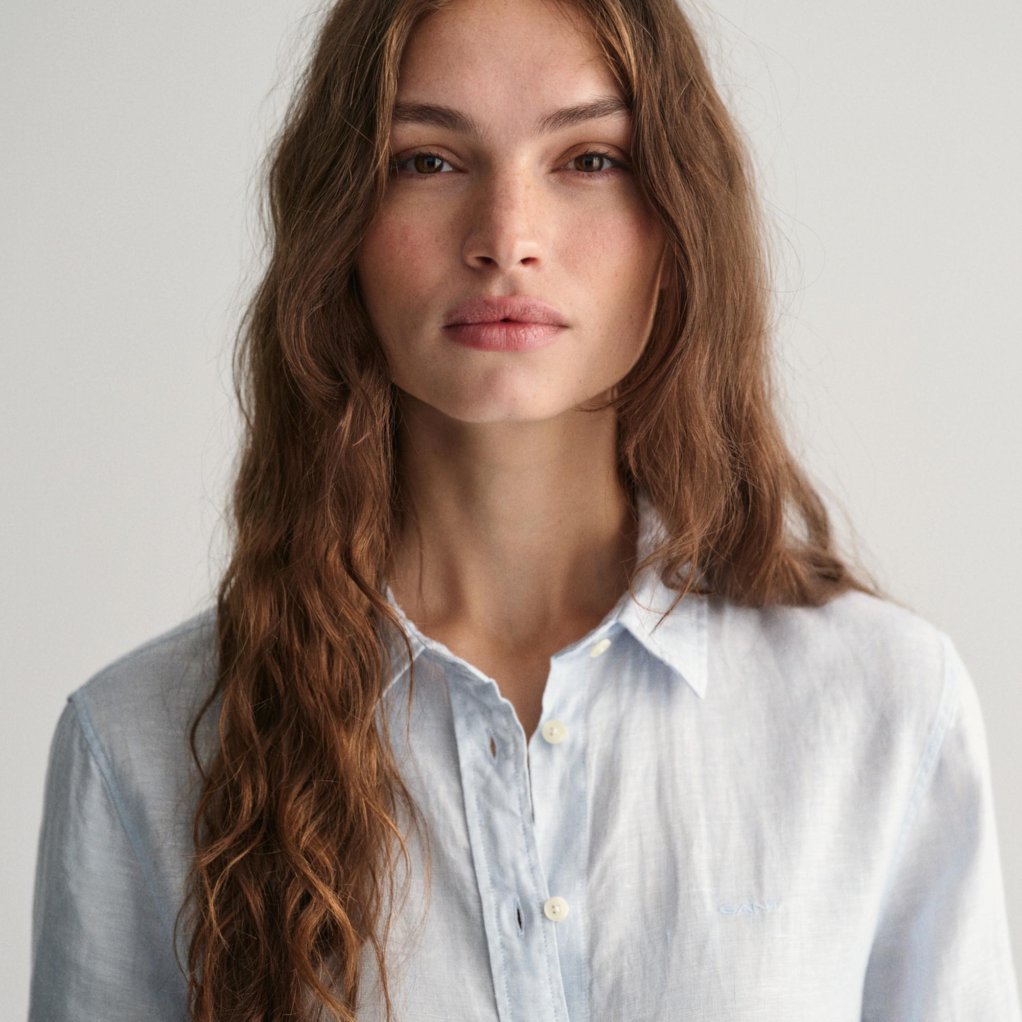 GANT Kadın Mavi Regular Fit Klasik Yaka Keten Gömlek