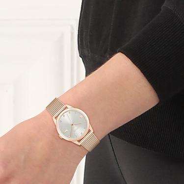  Lacoste Kadın Rose Saat