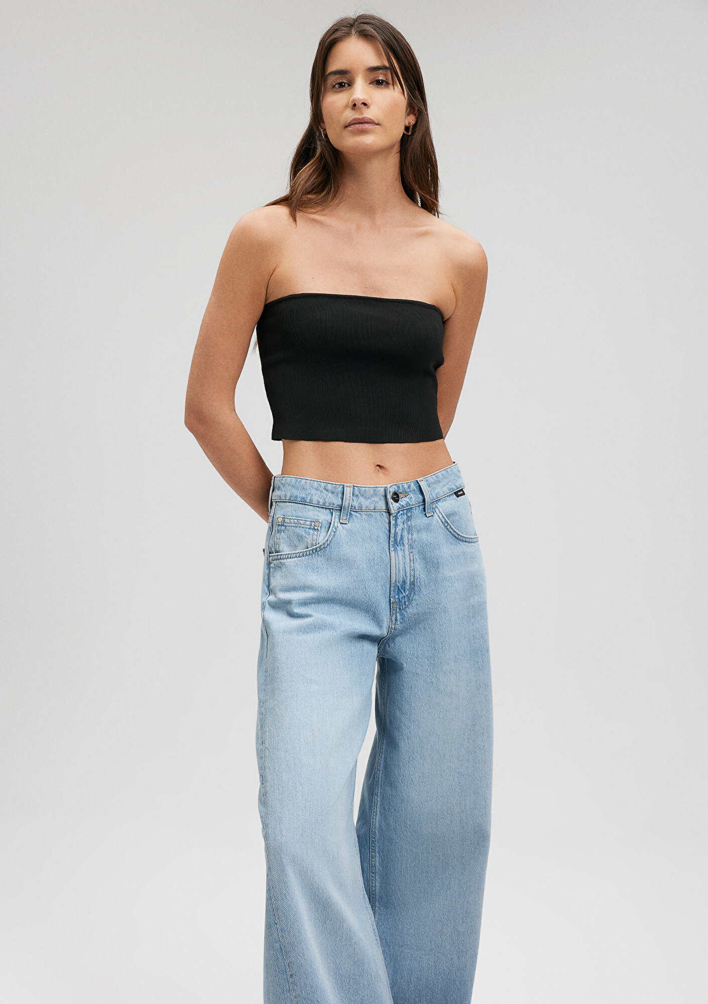  Mavi Straplez Siyah Triko Top Crop / Kısa Kesim 1710448-900