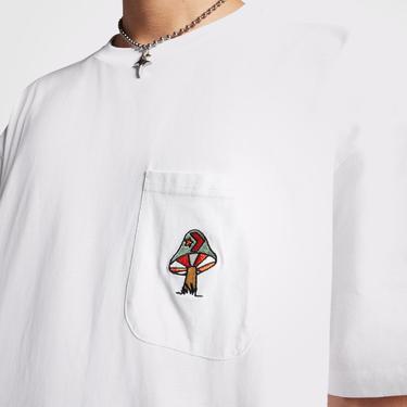  Converse Mushroom Oversized Fit Erkek Beyaz T-Shirt