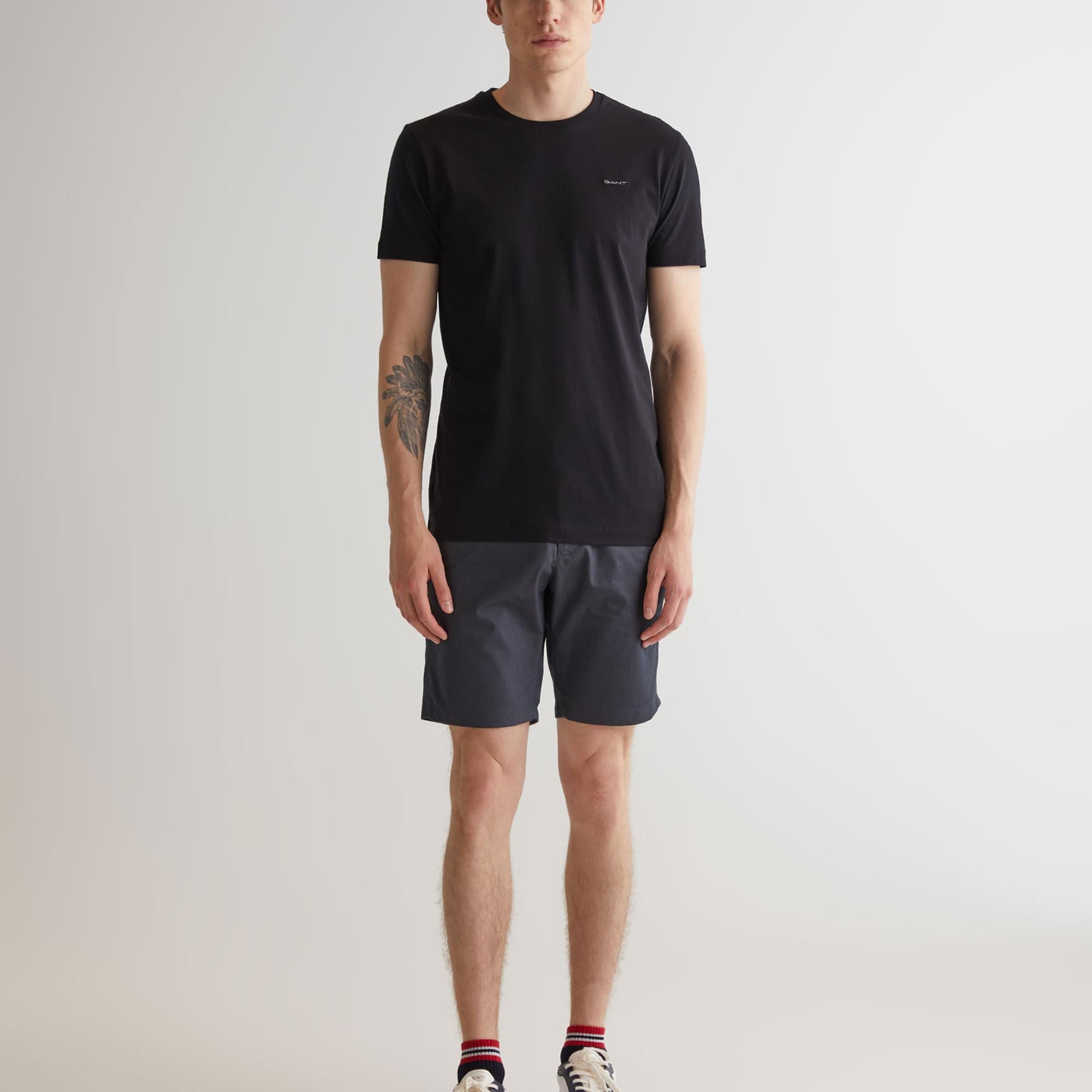 GANT Erkek Siyah Slim Fit Bisiklet Yaka T-shirt