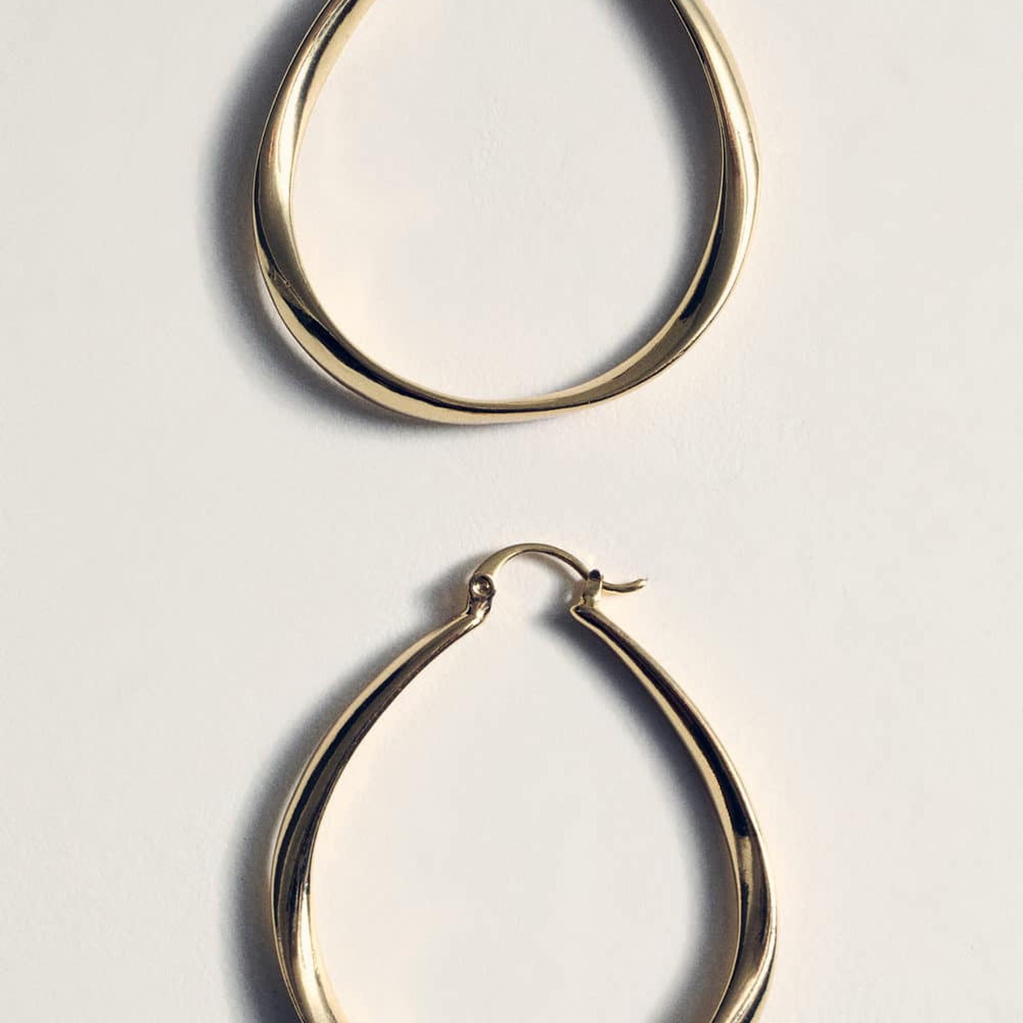 Mango Kadın Oval Halka Küpeler Altın Sarısı