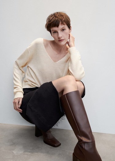  Mango Kadın V Yaka Triko Kazak Ekru