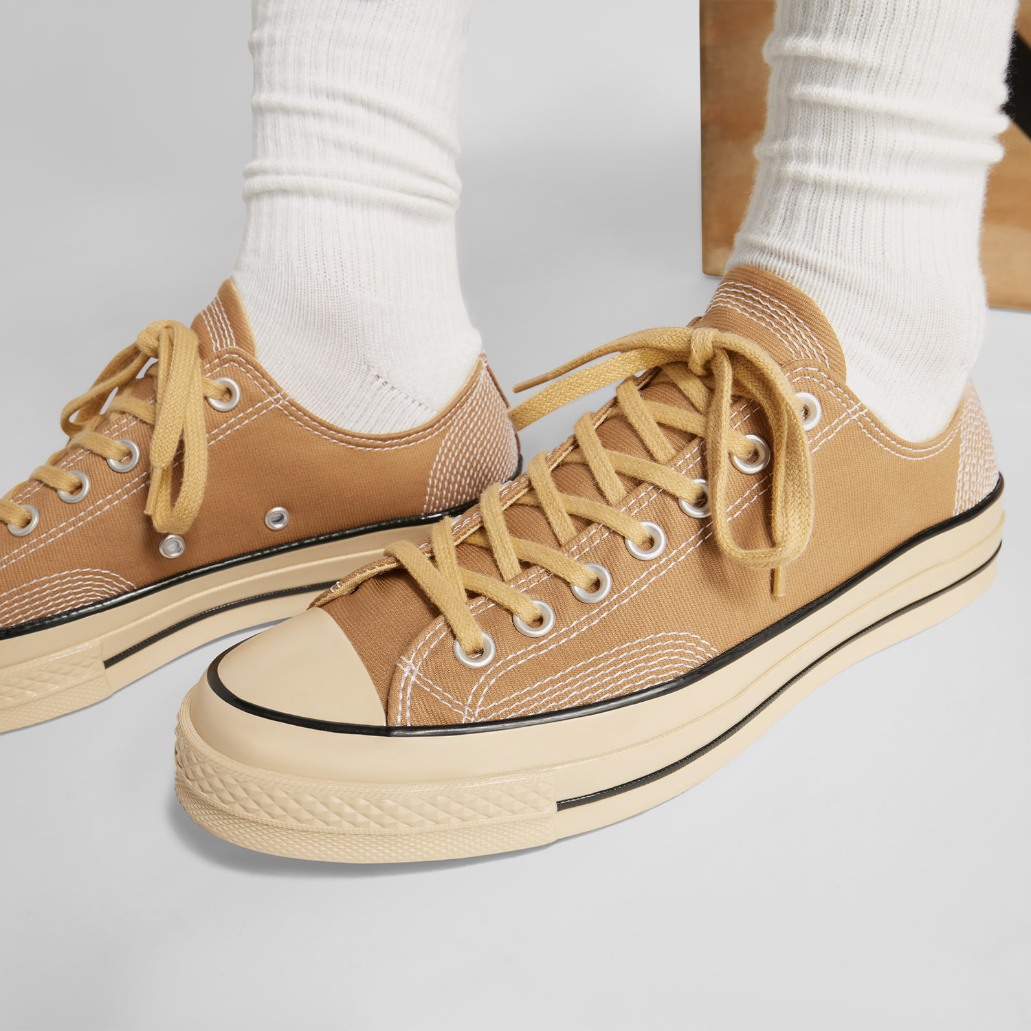 Converse Converse Kahverengi Chuck 70 Multi-Stitch Unisex Bej Sneaker | FashFed Kahverengi - 3. görsel