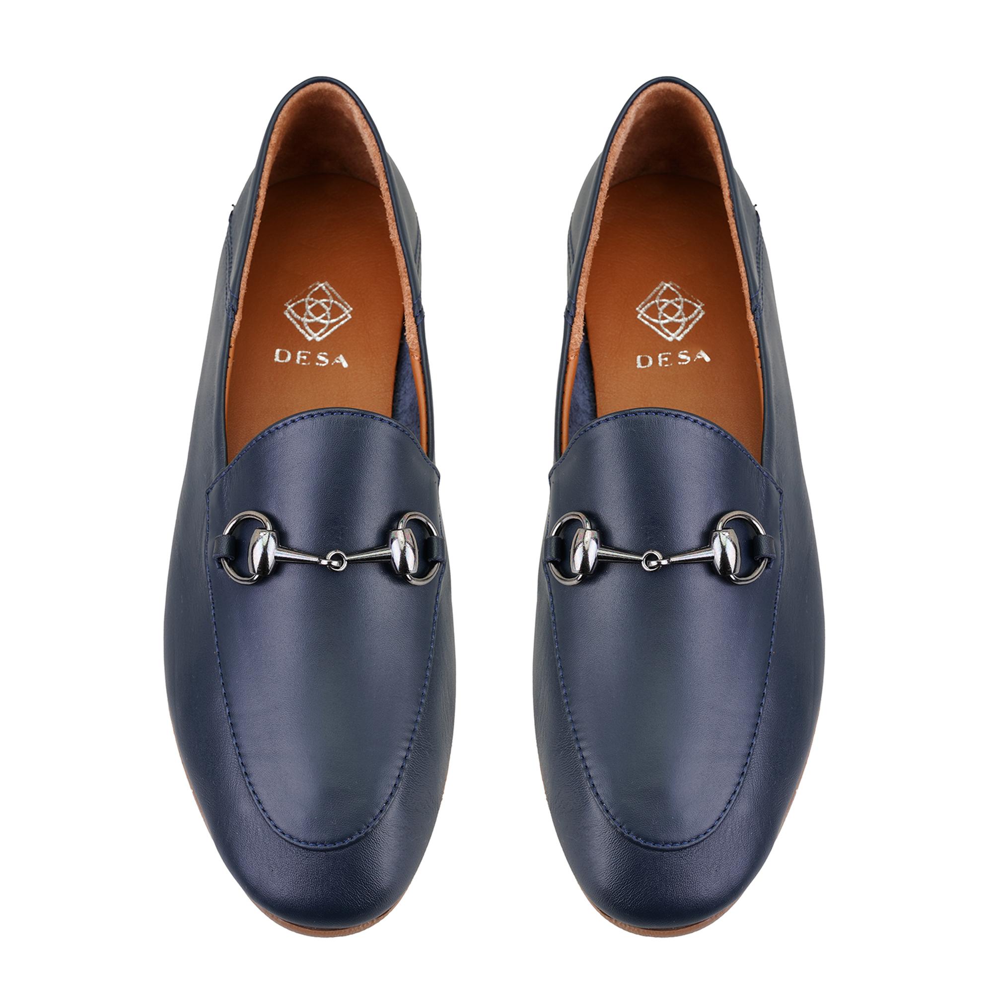 Kadın Lacivert Toka Aksesuarlı Deri Babet