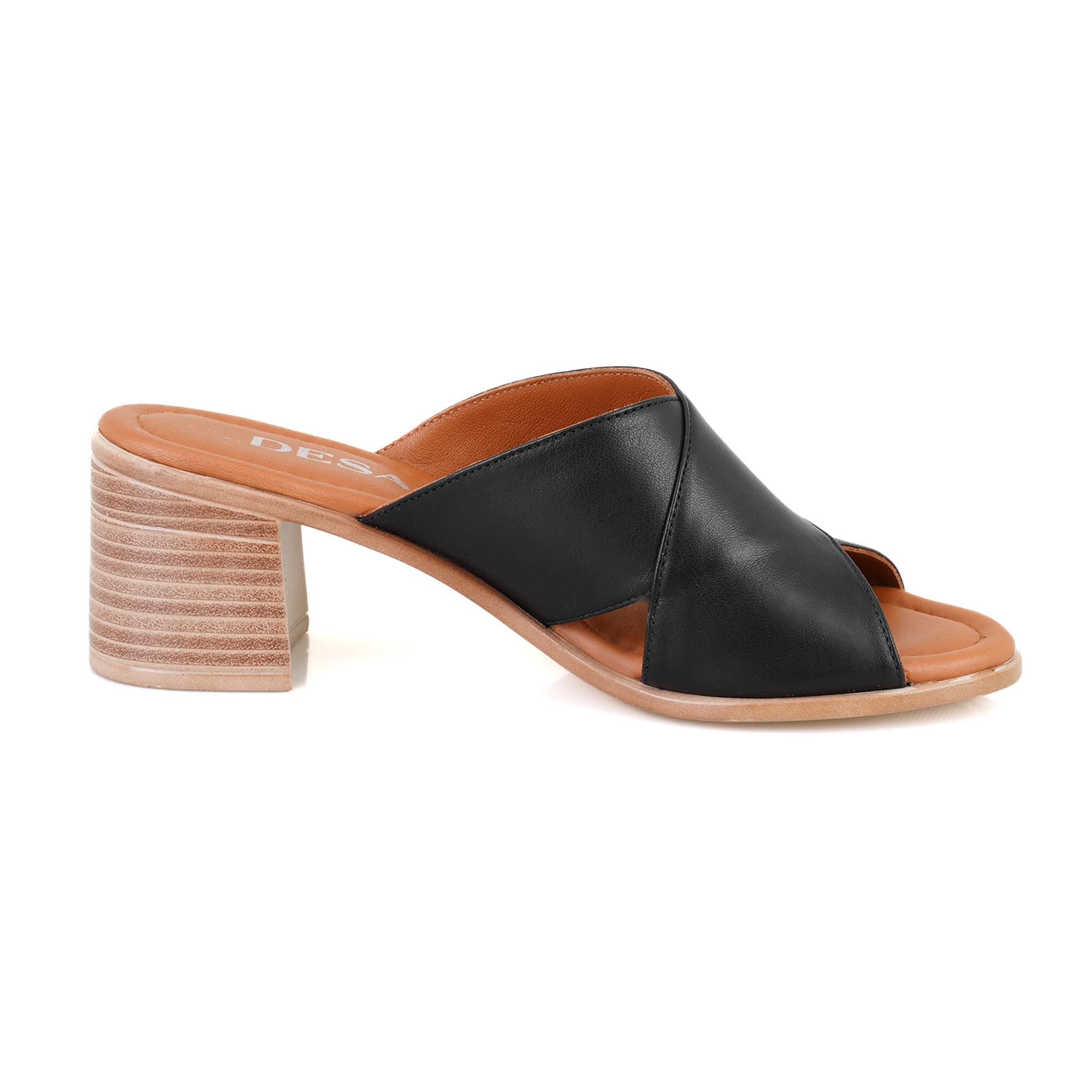 Kadın Siyah Topuklu Deri Terlik