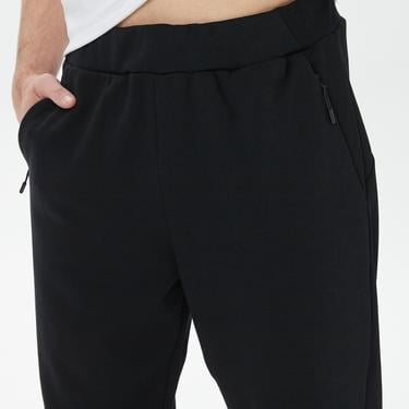  Skechers M 2XI-Lock Regular Erkek Siyah Günlük Eşofman Altı