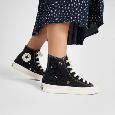  Converse Chuck Taylor All Star 3D Flowers Kadın Siyah Sneaker