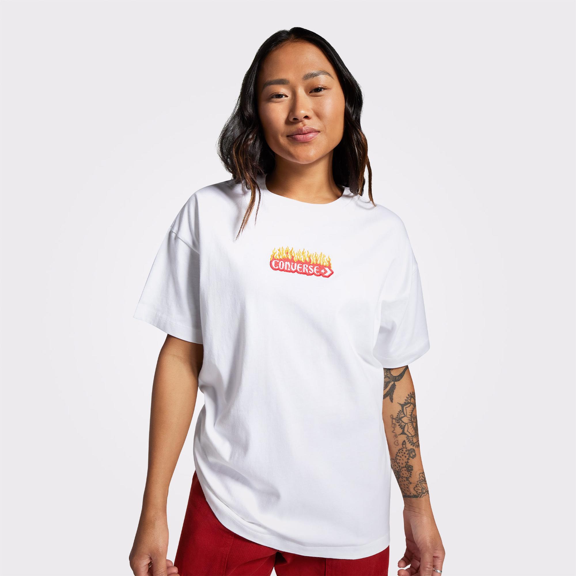 Converse Flaming Oversized Fit Kadın Beyaz T-Shirt