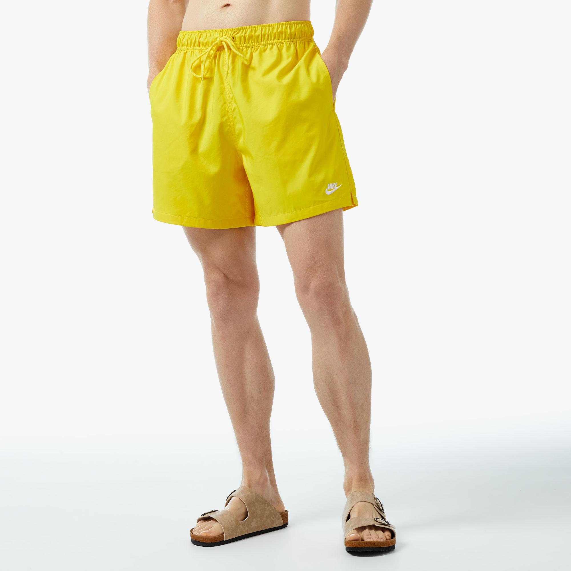 Nike Club Flow Erkek Sarı Şort